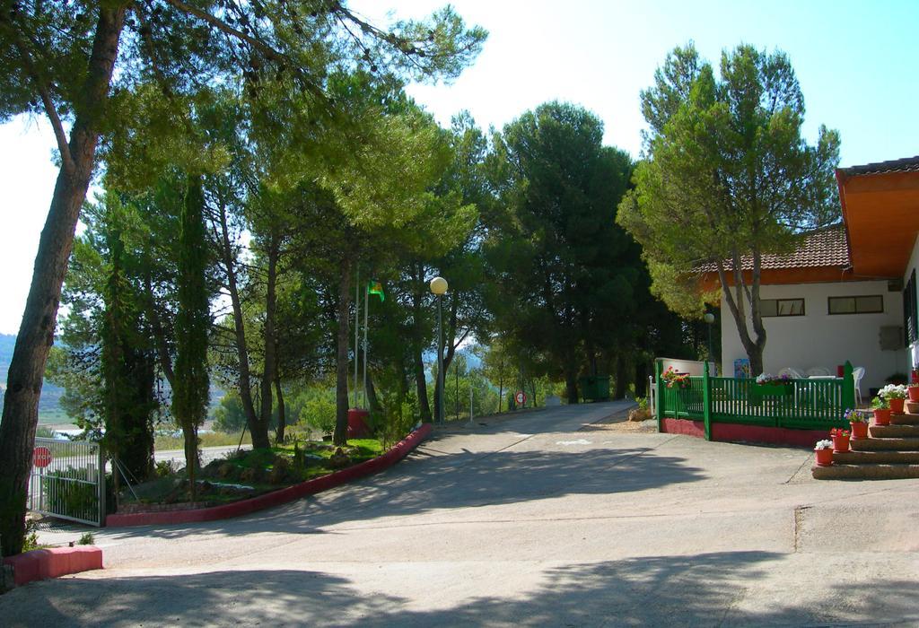 Lago Resort Nuévalos Buitenkant foto