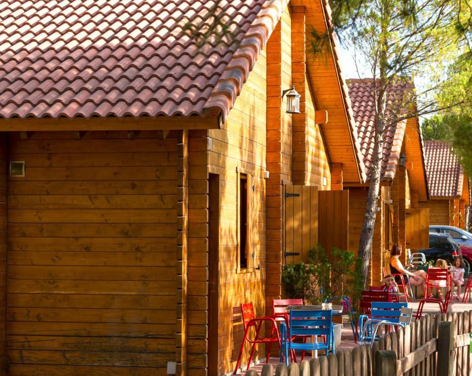 Lago Resort Nuévalos Buitenkant foto